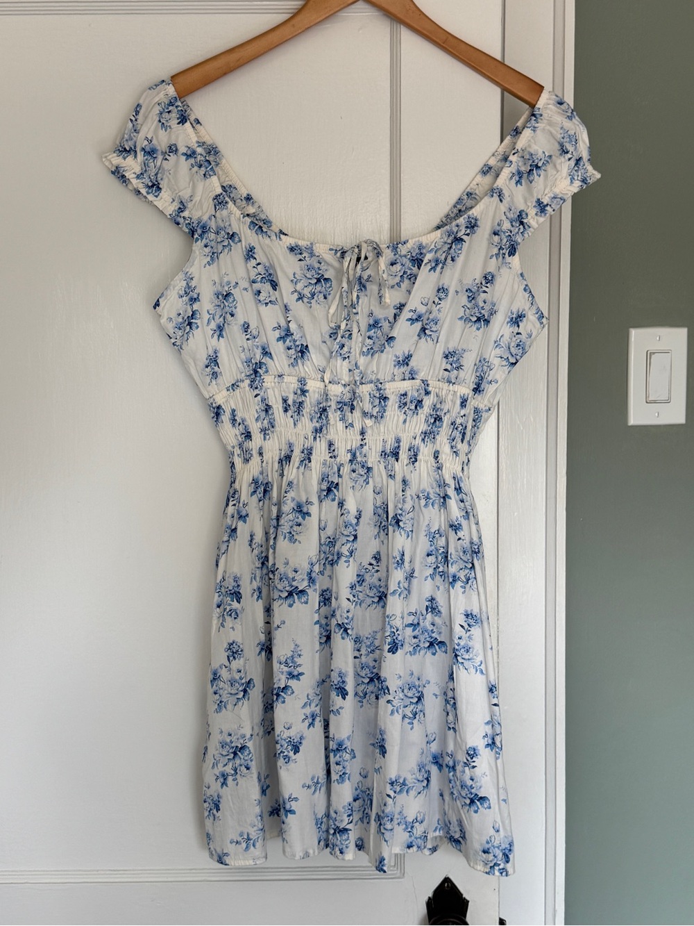 NWT Gap Blue Floral Cotton Smocked Mini Dress
